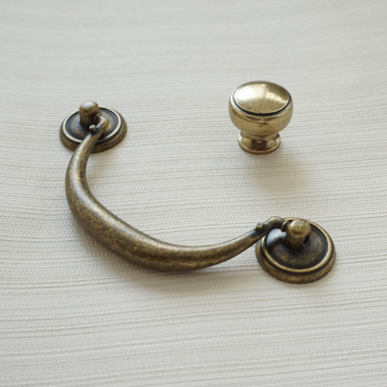 アンティークブロンズキャビネットハンドルヴィンテージ本棚ドロ - Furniture Hardware Drop Pulls のレビューと価格