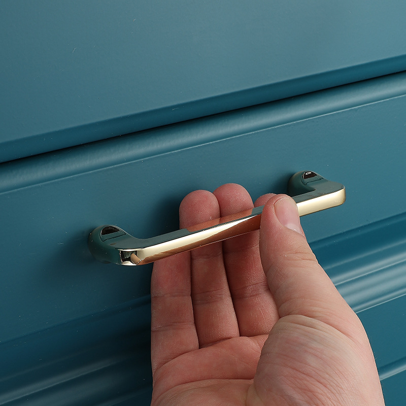 亜鉛合金ブライトゴールドキッチンキャビネットドアハンドルモダ - Furniture Hardware Drawer Pulls のレビューと価格