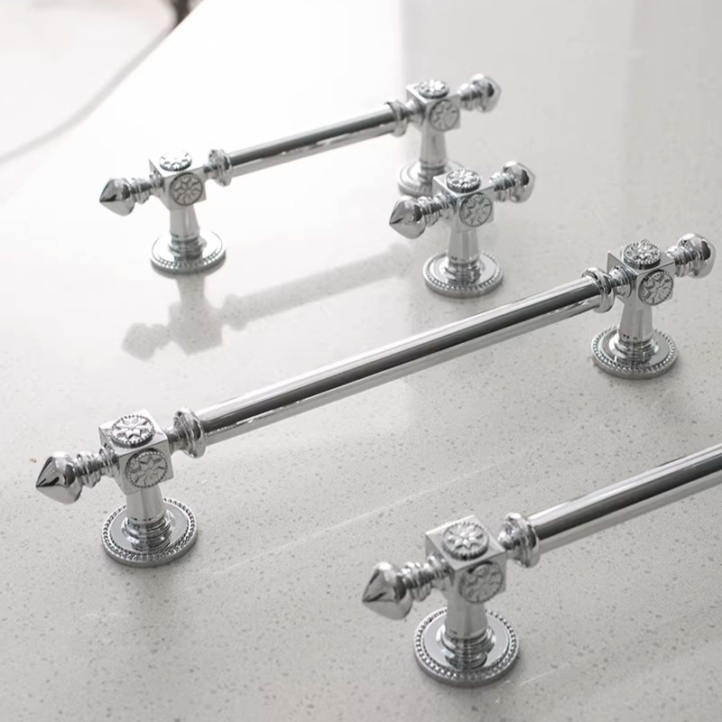 アメリカンスタイルの寝室のワードローブ、キッチンキャビネット - Unique Furniture Hardware Pulls のレビューと価格