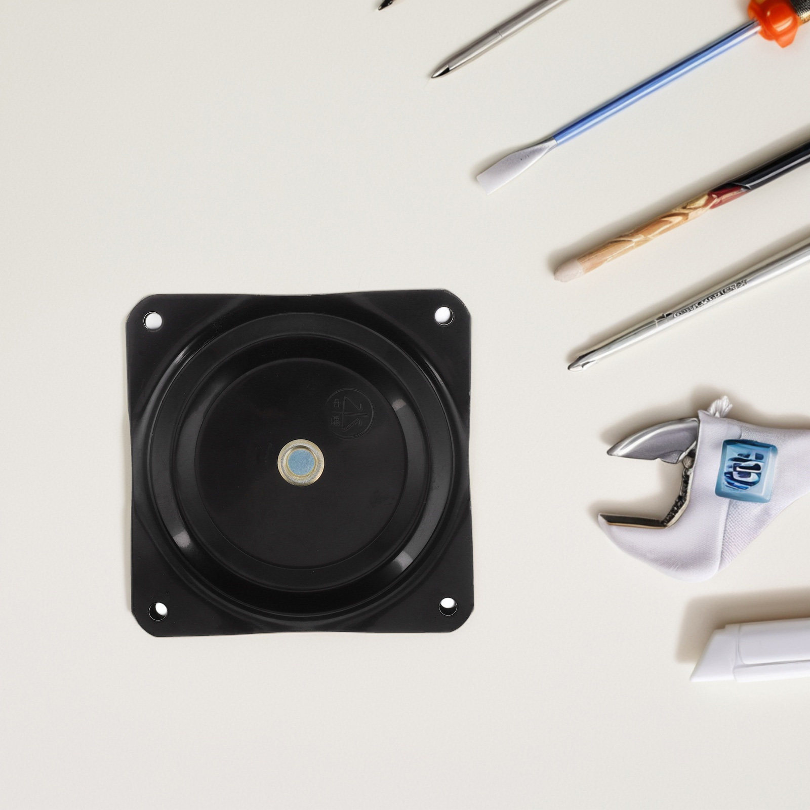 黒色の頑丈な半球ベアリング付きヘビーデューティー家具用回転プ - Furniture Hardware Replacement のレビューと価格
