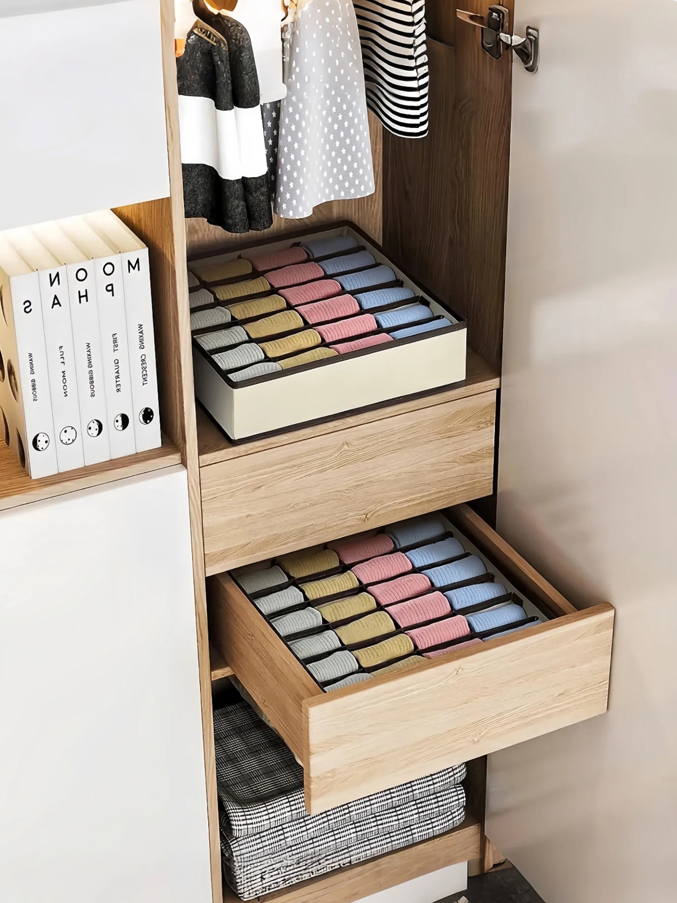 下着、靴下、ブラジャー、パンツ、スカーフ、ネクタイ収納ボック - Drawer Organizer Peg のレビューと価格