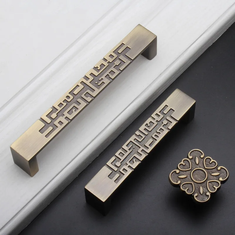 2 個中国風の引き出し引き出しプルハンドルブロンズユニークな - Unique Furniture Hardware Pulls のレビューと価格